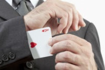 USA: baro inchiodato, segnava le carte da poker