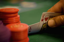 Vallo di Diano: uomo perde la moglie a poker